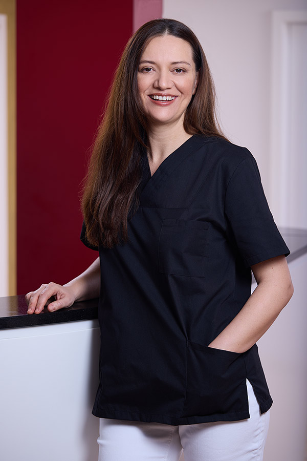 Frau Agnesa Gusinac - Zahnarztpraxis Dr. Breit Taufkirchen/Vils