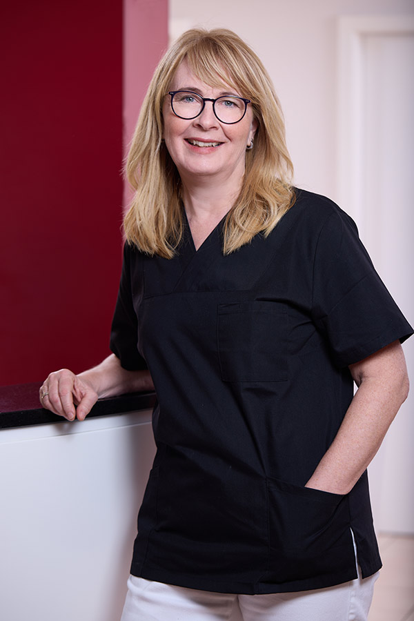Frau Silvia Sinseder - Zahnarztpraxis Dr. Breit Taufkirchen/Vils